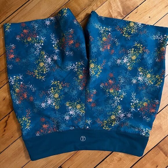 Land's End Active Moisture-Wicking Shorts Size Size Small - Picture 4 of 10